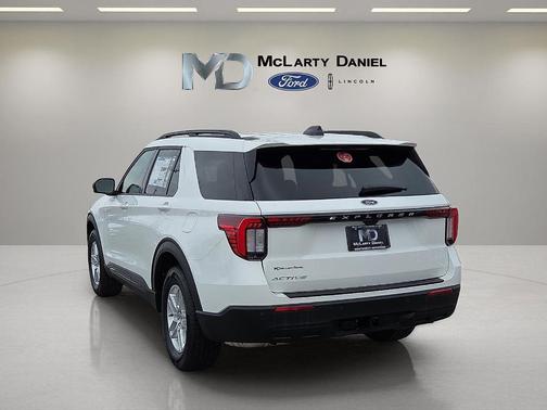 Star White 2026 Ford Explorer Active