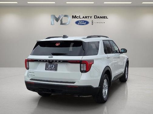 Star White 2026 Ford Explorer Active