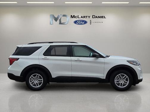 Star White 2026 Ford Explorer Active