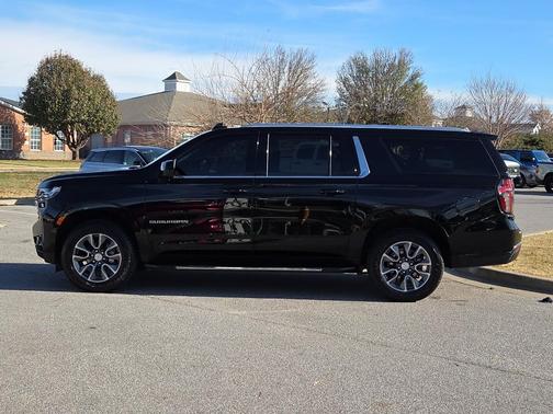 2024 Chevrolet Suburban LS