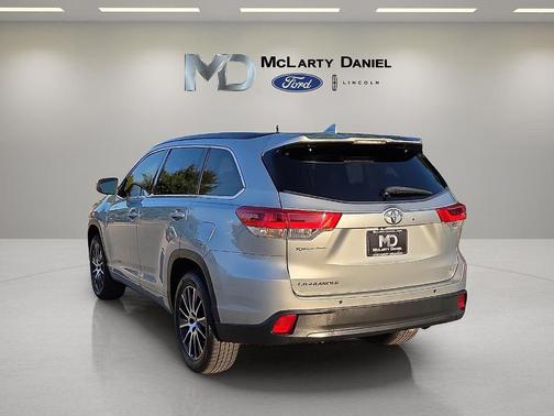 2018 Toyota Highlander SE