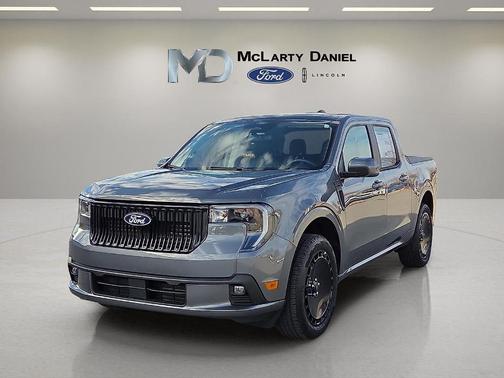 Gray Metallic 2026 Ford Maverick Lobo Standard