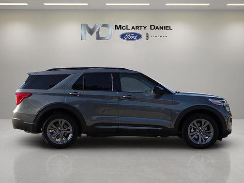 Carbonized Gray Metallic 2024 Ford Explorer XLT