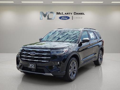 Black Metallic 2026 Ford Explorer Active