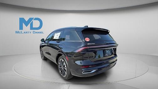 2025 Lincoln Nautilus Reserve