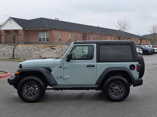 2024 Jeep Wrangler Sport