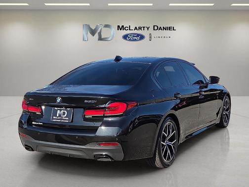 2022 BMW 530 i xDrive