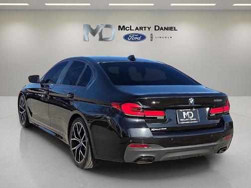 2022 BMW 530 i xDrive