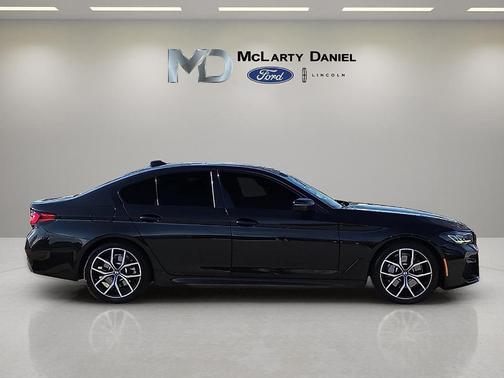 2022 BMW 530 i xDrive
