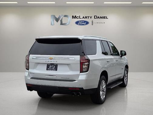 Iridescent Pearl Tricoat 2021 Chevrolet Tahoe Premier