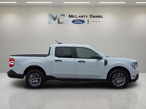 White Metallic 2026 Ford Maverick XLT