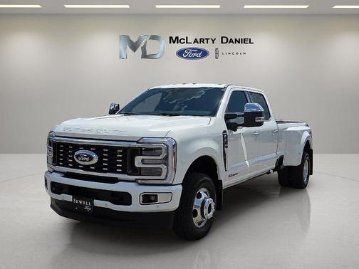 2025 Ford F-350 Platinum