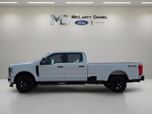 Oxford White 2026 Ford F-250 XL