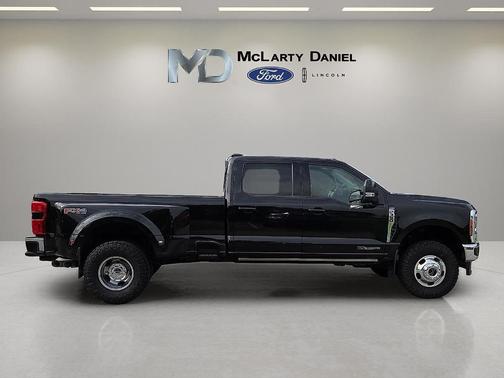 2024 Ford F-350 Lariat Super Duty