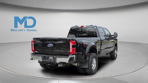 2024 Ford F-350 Lariat Super Duty