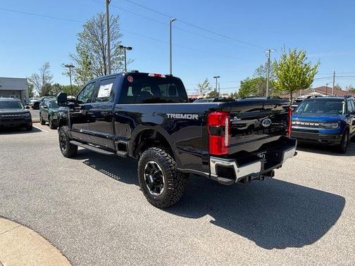 2025 Ford F-350 Lariat Super Duty