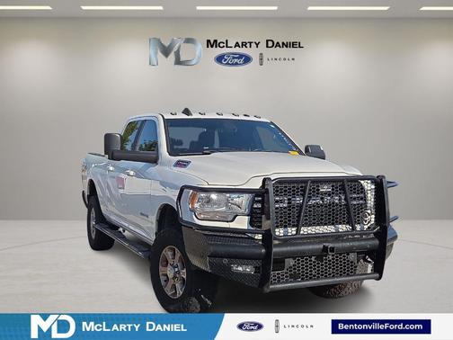 Bright White Clearcoat 2019 RAM 2500 Big Horn