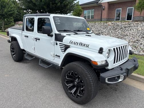 2022 Jeep Gladiator Sport