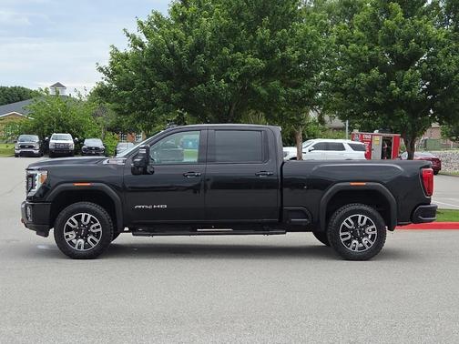 Ebony Twilight Metallic 2022 GMC Sierra 2500 AT4