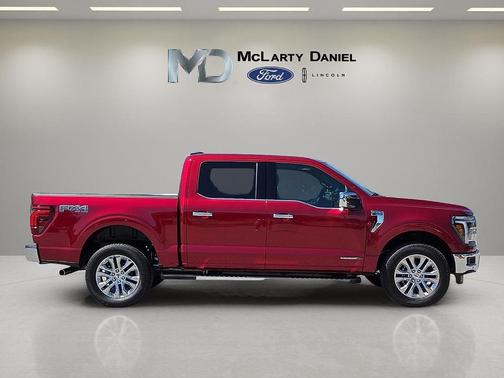 Ruby Red Metallic Tinted Clearcoat 2026 Ford F-150 Lariat