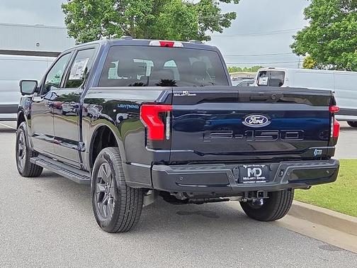 2025 Ford F-150 Lightning Flash
