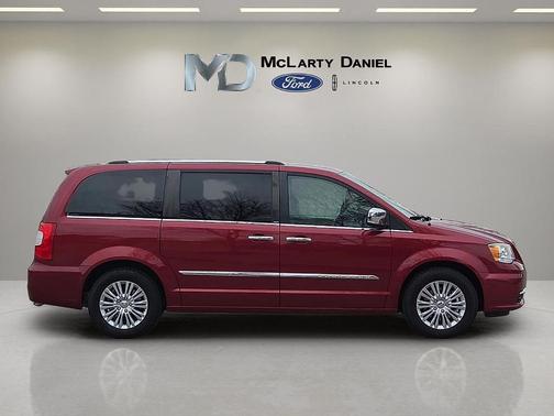 2013 Chrysler Town & Country Limited