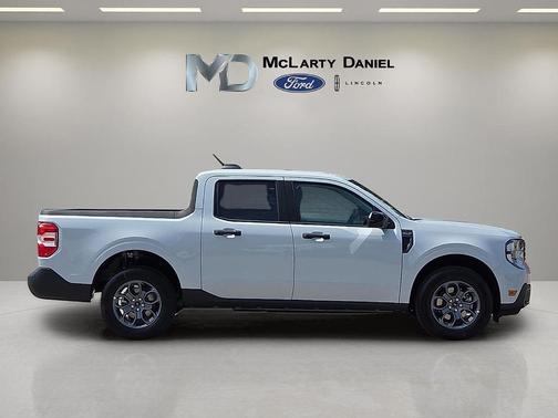 Space White Metallic 2026 Ford Maverick XLT