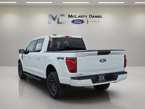 Oxford White 2026 Ford F-150 XLT