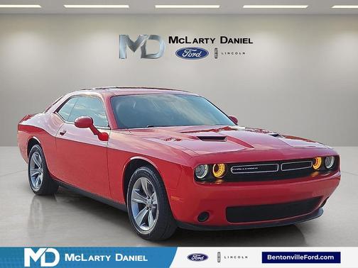 2016 Dodge Challenger SXT