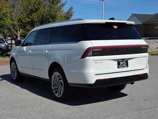 2025 Lincoln Navigator L Reserve