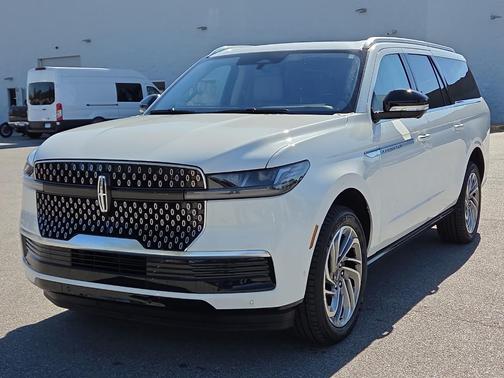 2025 Lincoln Navigator L Reserve