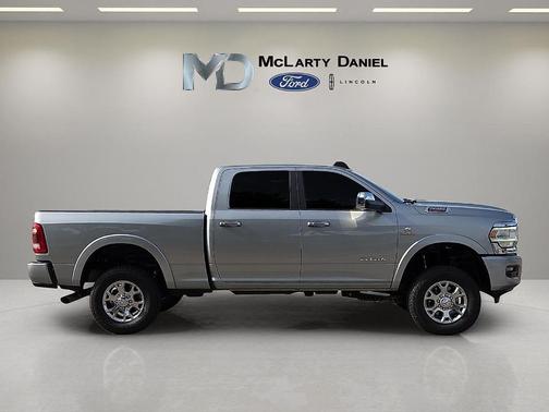 Billet Silver Metallic Clearcoat 2022 RAM 2500 Laramie