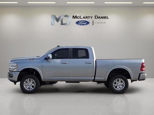 Billet Silver Metallic Clearcoat 2022 RAM 2500 Laramie