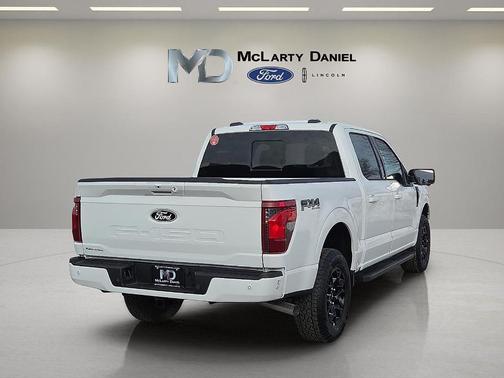 Oxford White 2026 Ford F-150 XLT