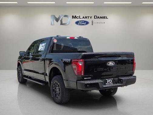 Black Metallic 2026 Ford F-150 Lariat
