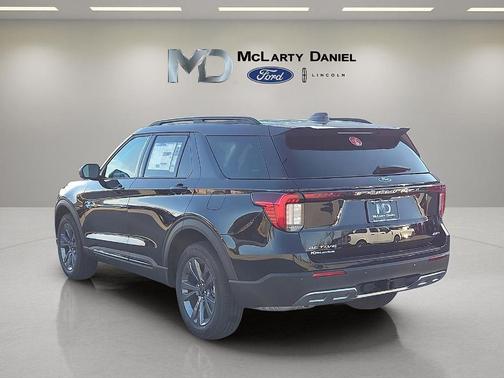 Agate Black Metallic 2026 Ford Explorer Active