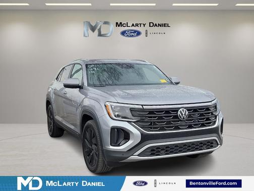 2024 Volkswagen Atlas Cross Sport 2.0T SE w/Technology