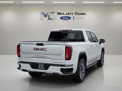 White Frost Tri-Coat 2023 GMC Sierra 1500 Denali