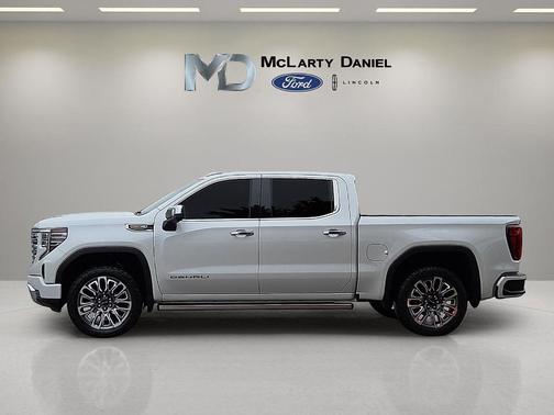 White Frost Tri-Coat 2023 GMC Sierra 1500 Denali