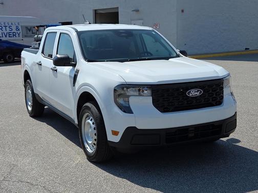 Oxford White 2026 Ford Maverick XL