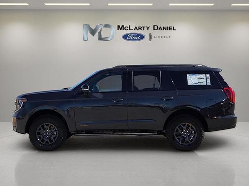 Dark Matter Gray Metallic 2026 Ford Expedition Tremor