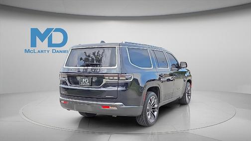 2022 Jeep Grand Wagoneer Series III