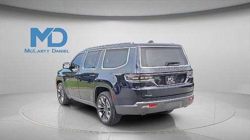 2022 Jeep Grand Wagoneer Series III