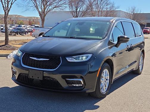 2023 Chrysler Pacifica Touring-L