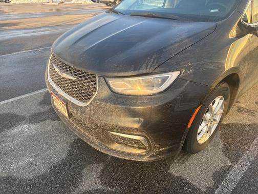 2023 Chrysler Pacifica Touring-L