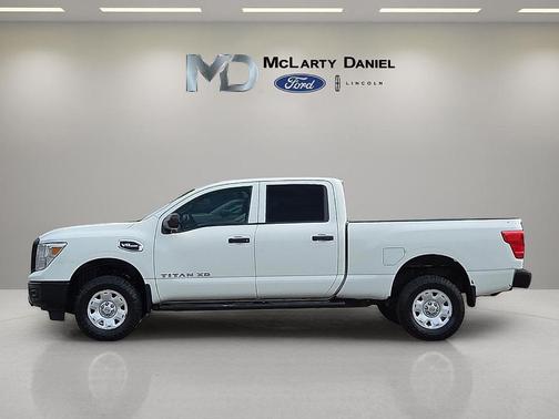 Glacier White 2018 Nissan Titan XD S
