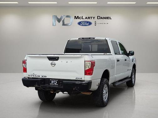 Glacier White 2018 Nissan Titan XD S