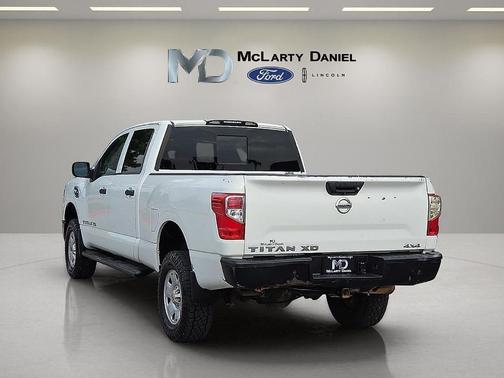 Glacier White 2018 Nissan Titan XD S