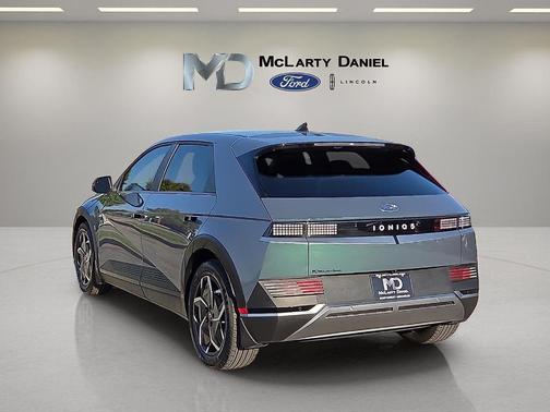 2023 Hyundai IONIQ 5 SE