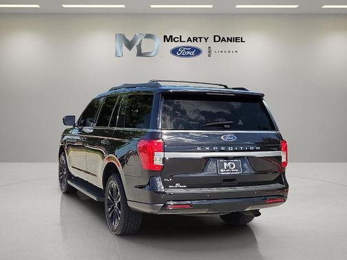 Black Metallic 2024 Ford Expedition XLT